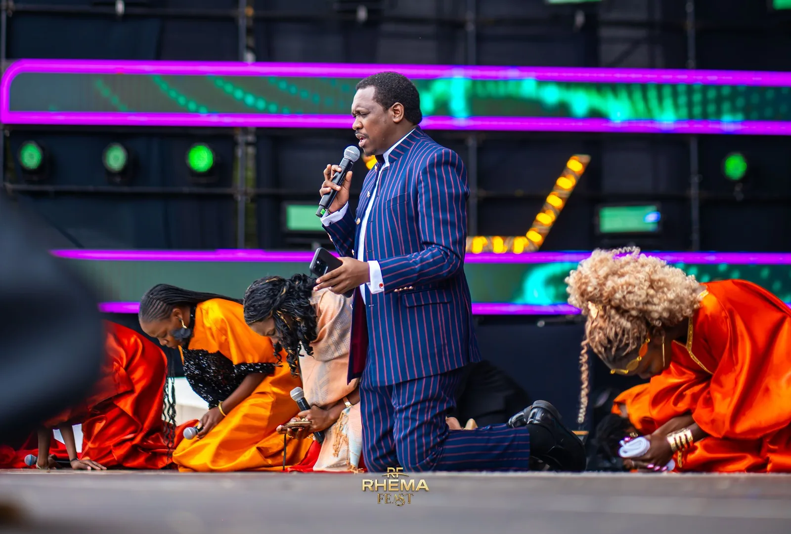 Rev Moonka leading the Day of Prayer session